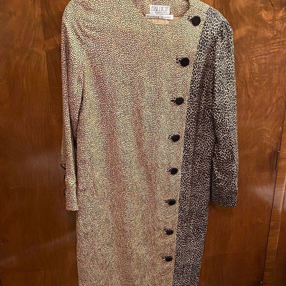 🐆 Unique animal print fabric from Balliet’s. Design by Stanley Platos sz 8 - Picture 1 of 10